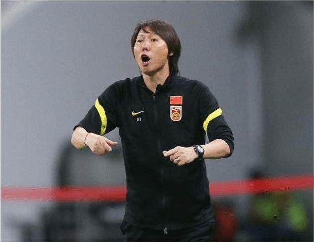 九游娱乐-国足复盘首轮重新定位平复情绪 澳中之战先翻篇